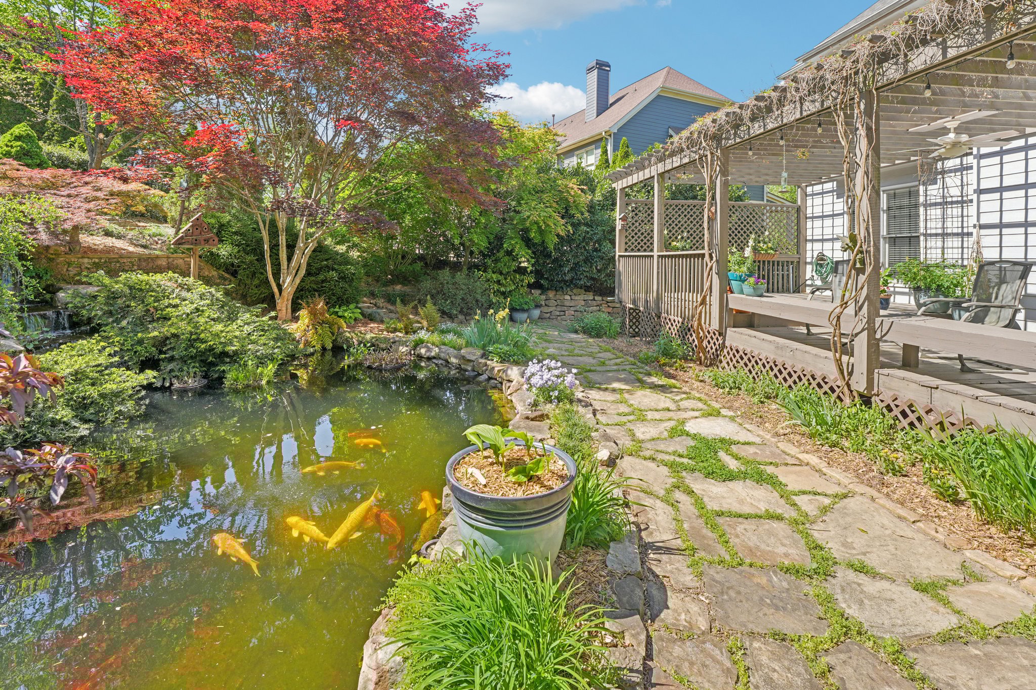 Aldrich Dr-S1504-085.jpg