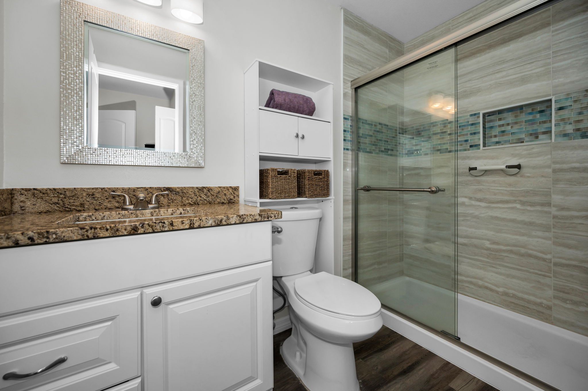 Master Bathroom1a