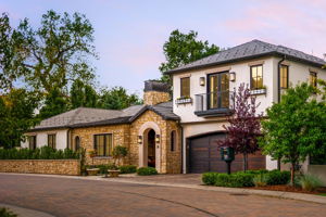  Photo 0