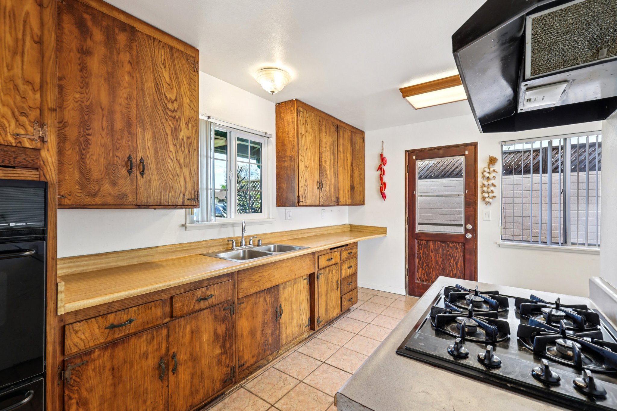 Mimika Pl-S0601-017.jpg