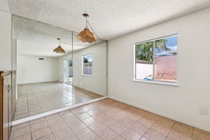 Mimika Pl-S0601-009.jpg