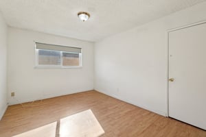 Mimika Pl-S0601-029.jpg