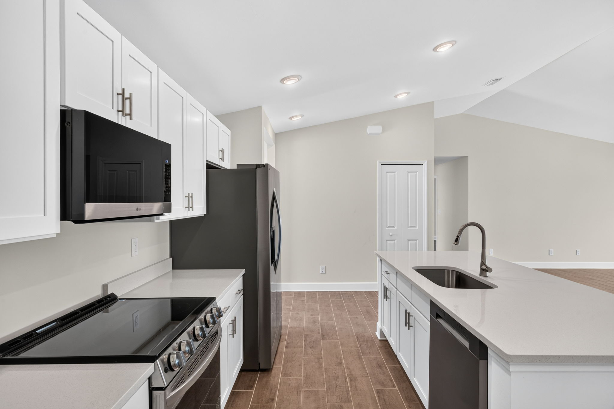 Kitchen 1 of 3