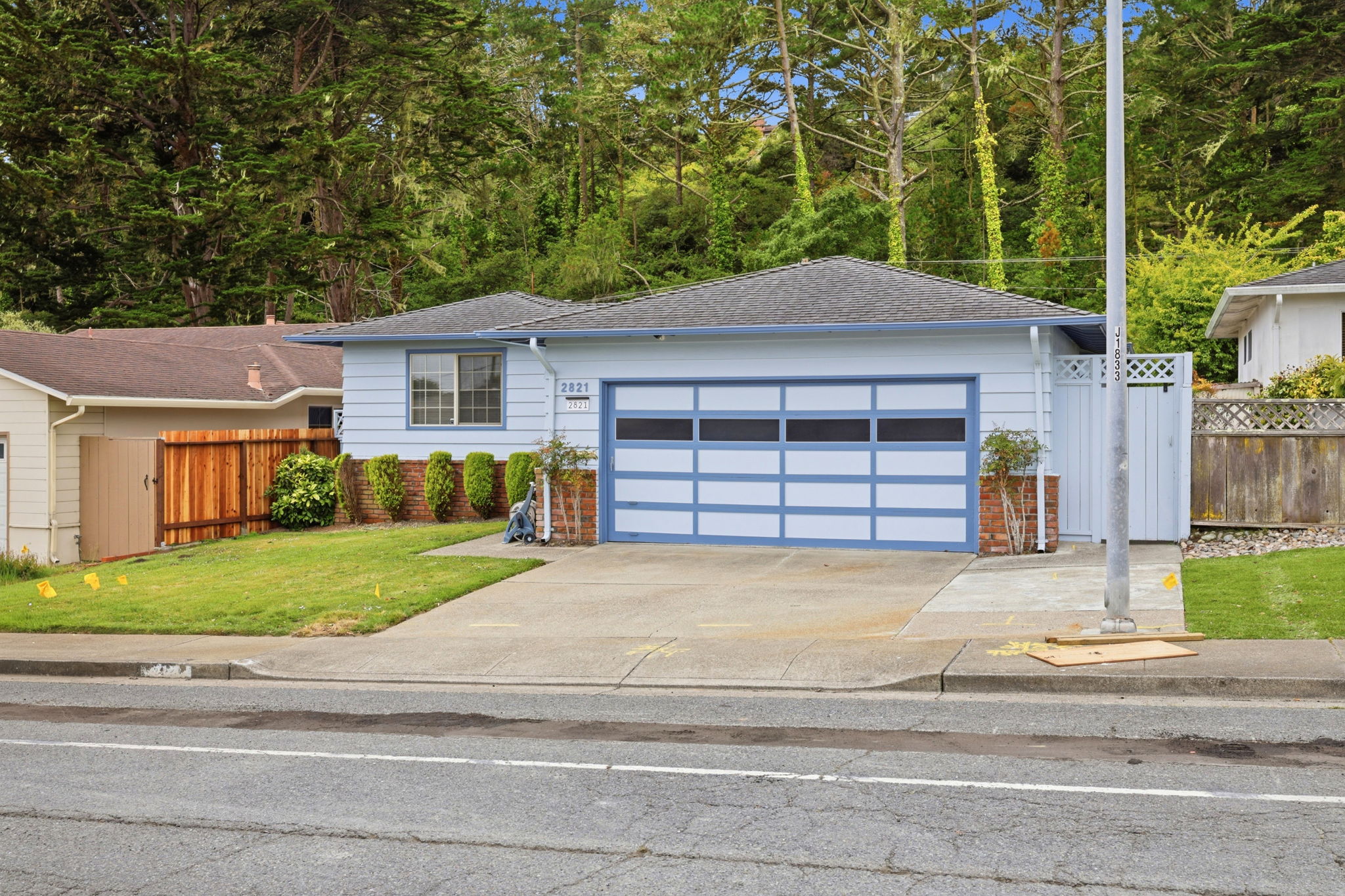 003_F8_2821 Oakmont Dr