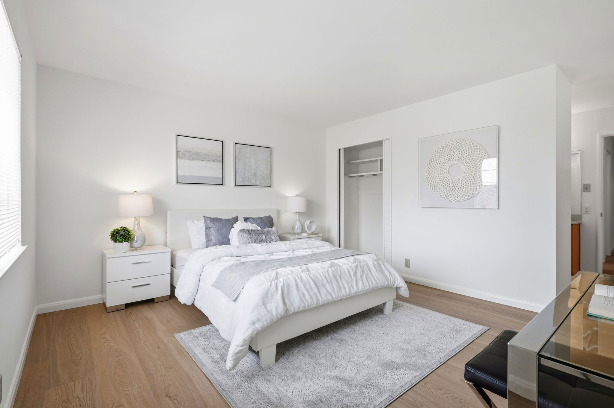 020_F8_2821 Oakmont Dr