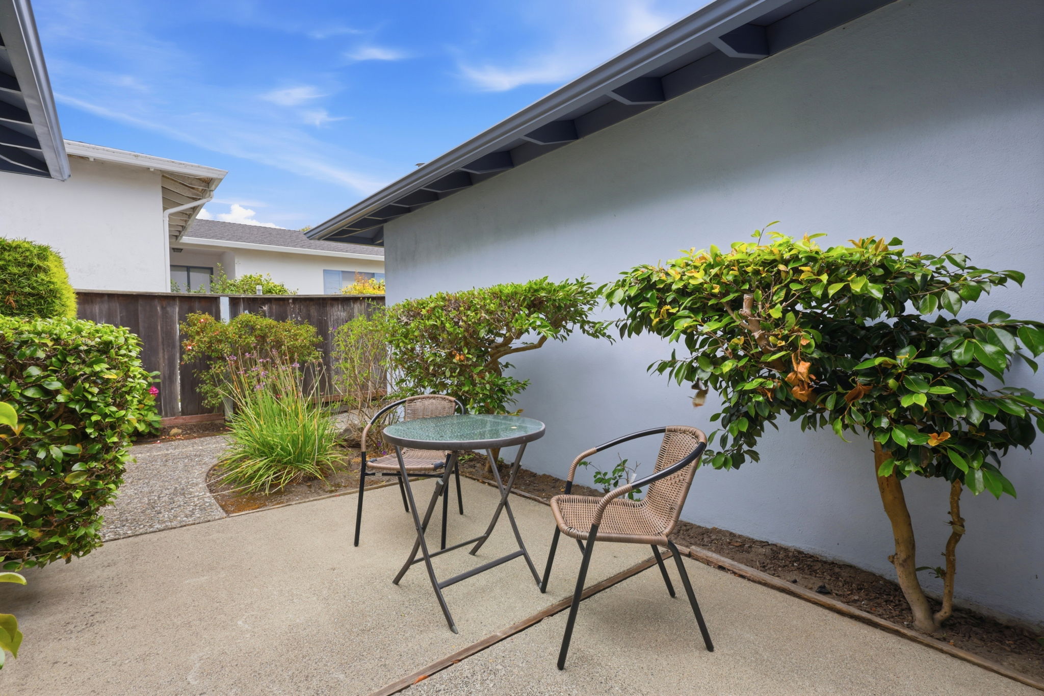 027_F8_2821 Oakmont Dr