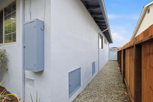 038_F8_2821 Oakmont Dr