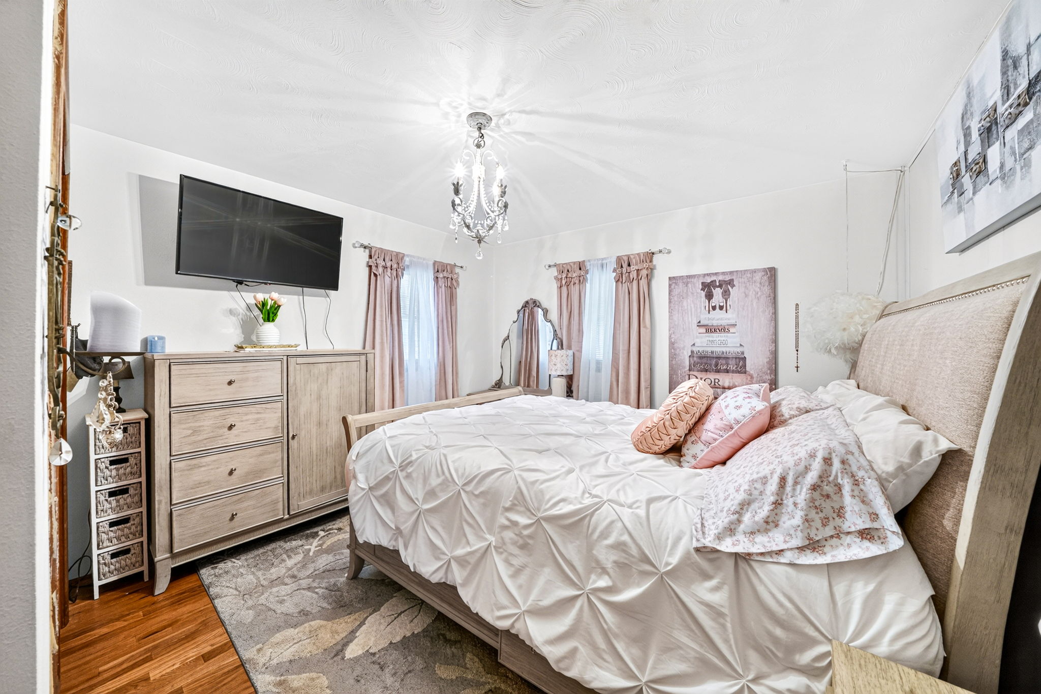  Photo 4