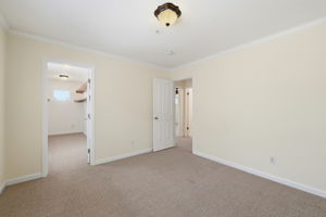 025_F8_2822 Montair Pl
