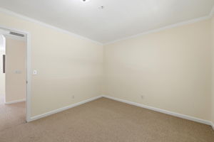 029_F8_2822 Montair Pl