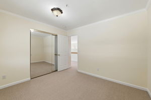 030_F8_2822 Montair Pl