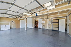 048_F8_2822 Montair Pl