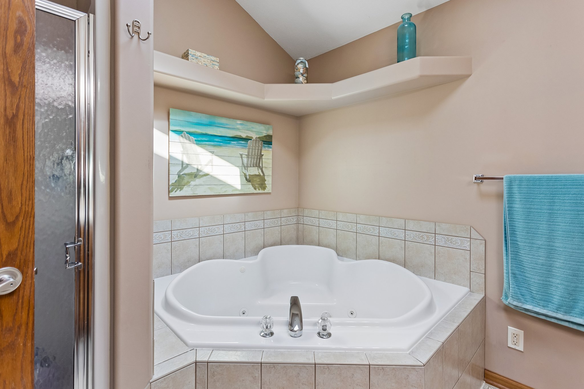 10076 - 2822 O'Shea Dr_017.jpg
