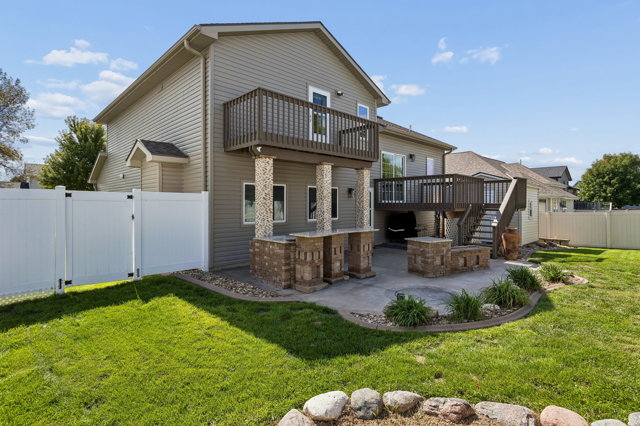 10076 - 2822 O'Shea Dr_040.jpg