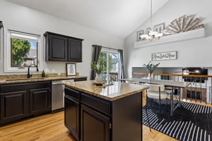 10076 - 2822 O'Shea Dr_011.jpg