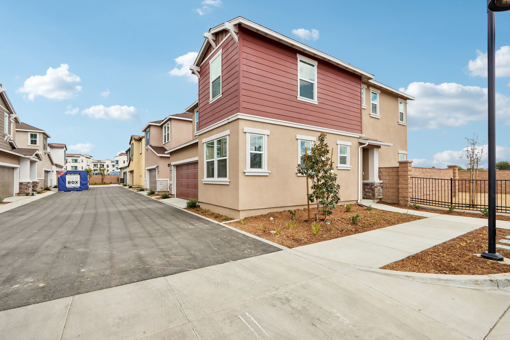 Socal Division - Prado community -28228 Via Somantano Temecula CA 91591-002