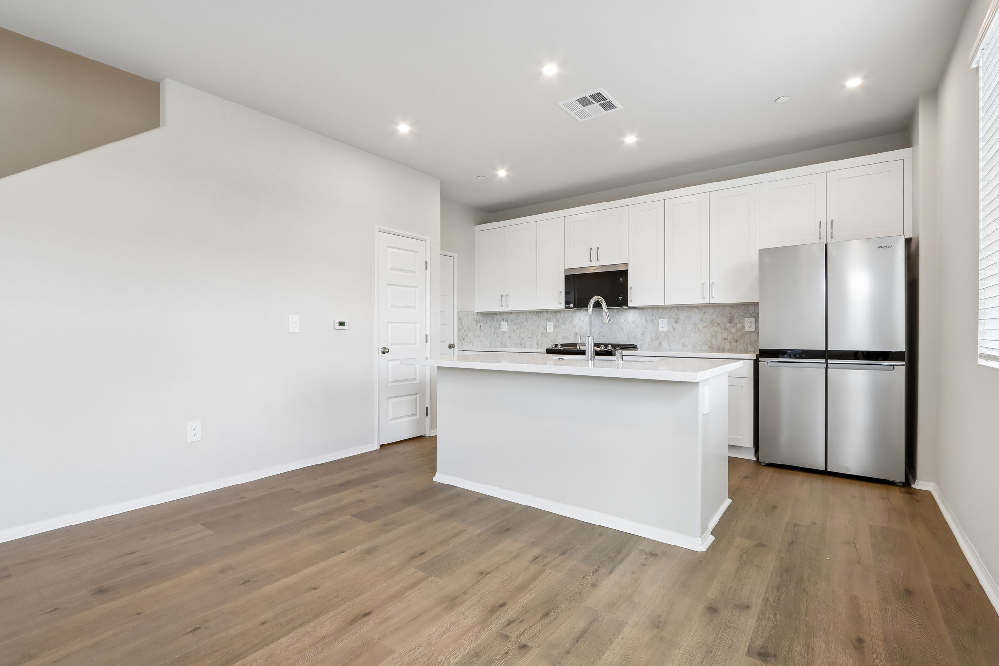 Socal Division - Prado community -28228 Via Somantano Temecula CA 91591-010