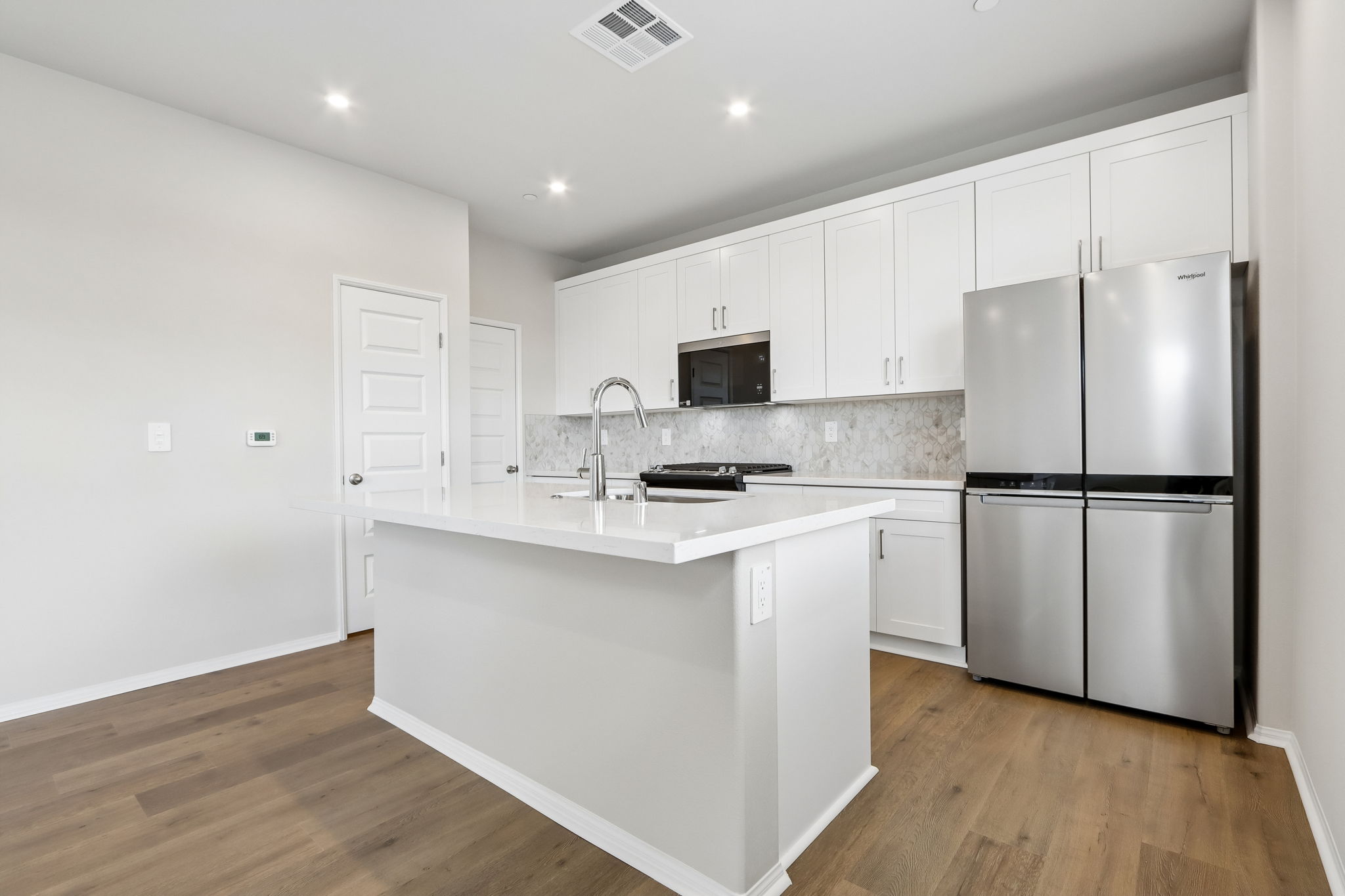 Socal Division - Prado community -28228 Via Somantano Temecula CA 91591-015