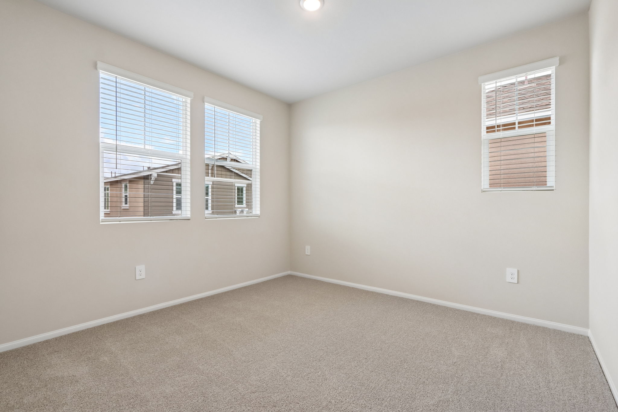 Socal Division - Prado community -28228 Via Somantano Temecula CA 91591-019