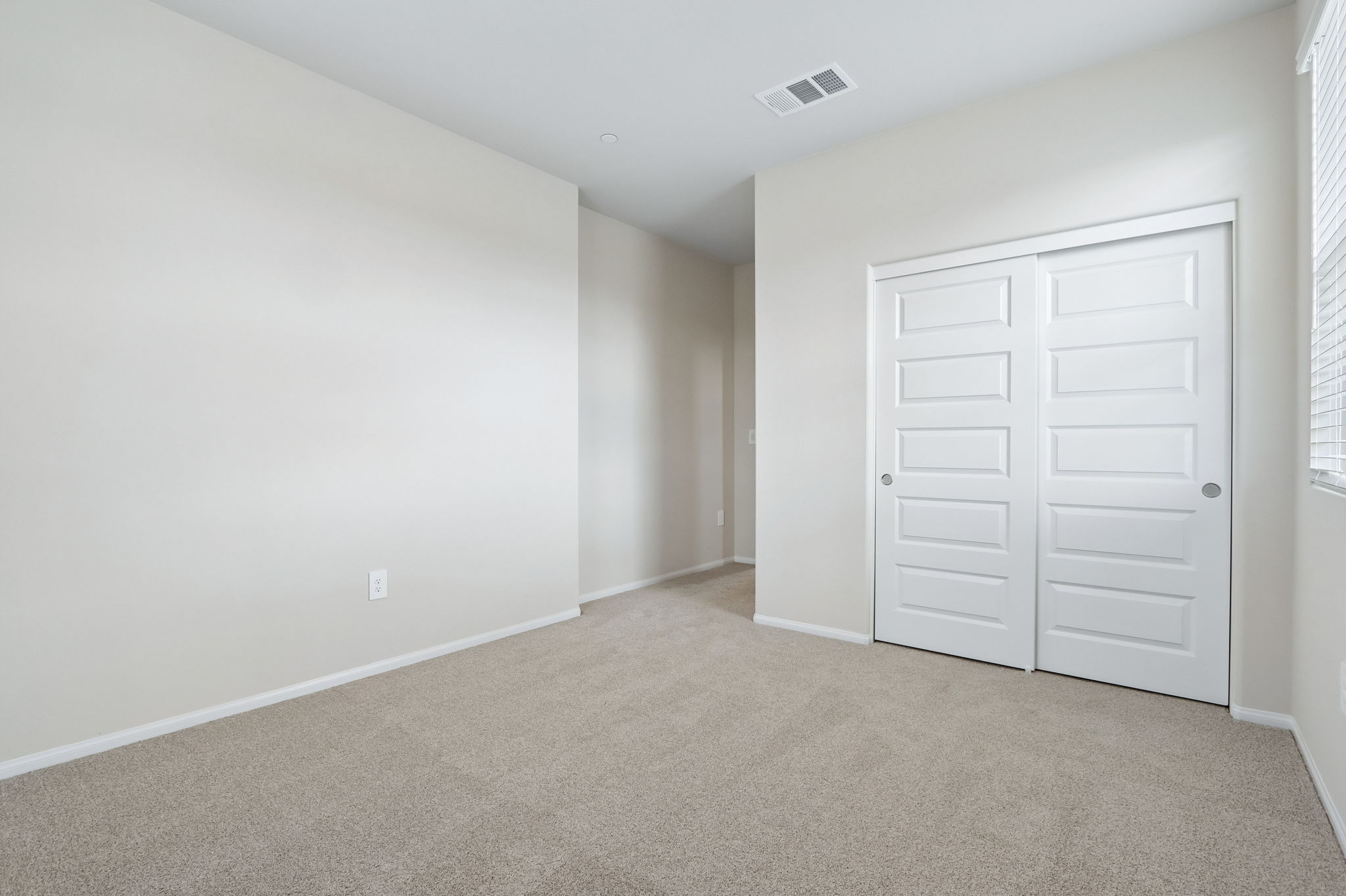 Socal Division - Prado community -28228 Via Somantano Temecula CA 91591-024