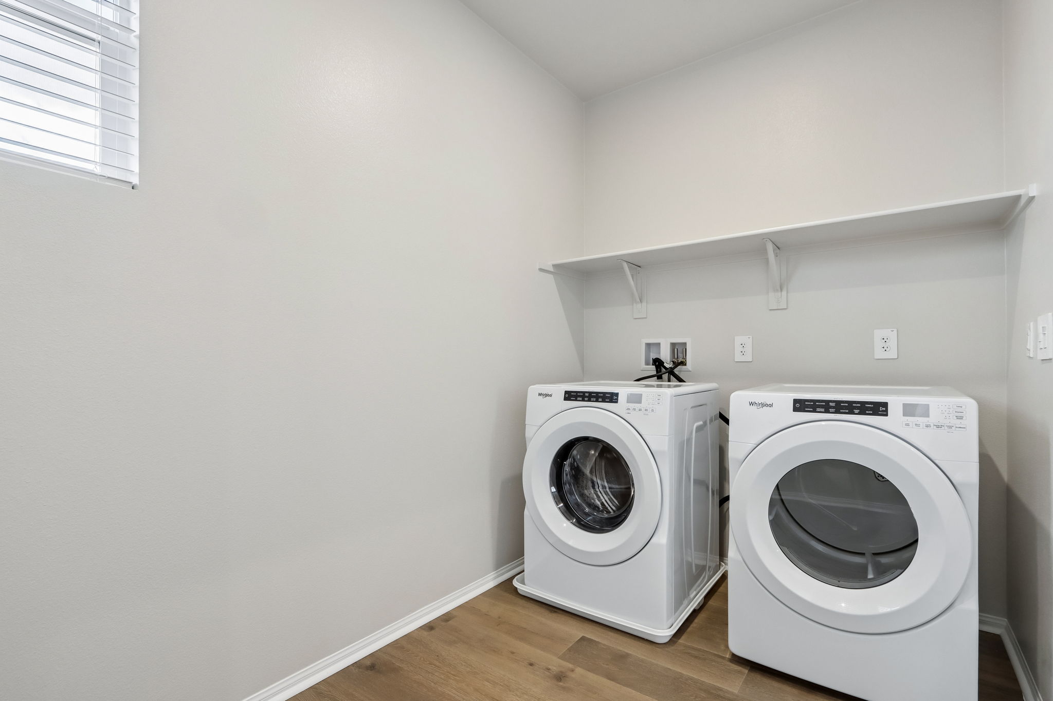 Socal Division - Prado community -28228 Via Somantano Temecula CA 91591-032