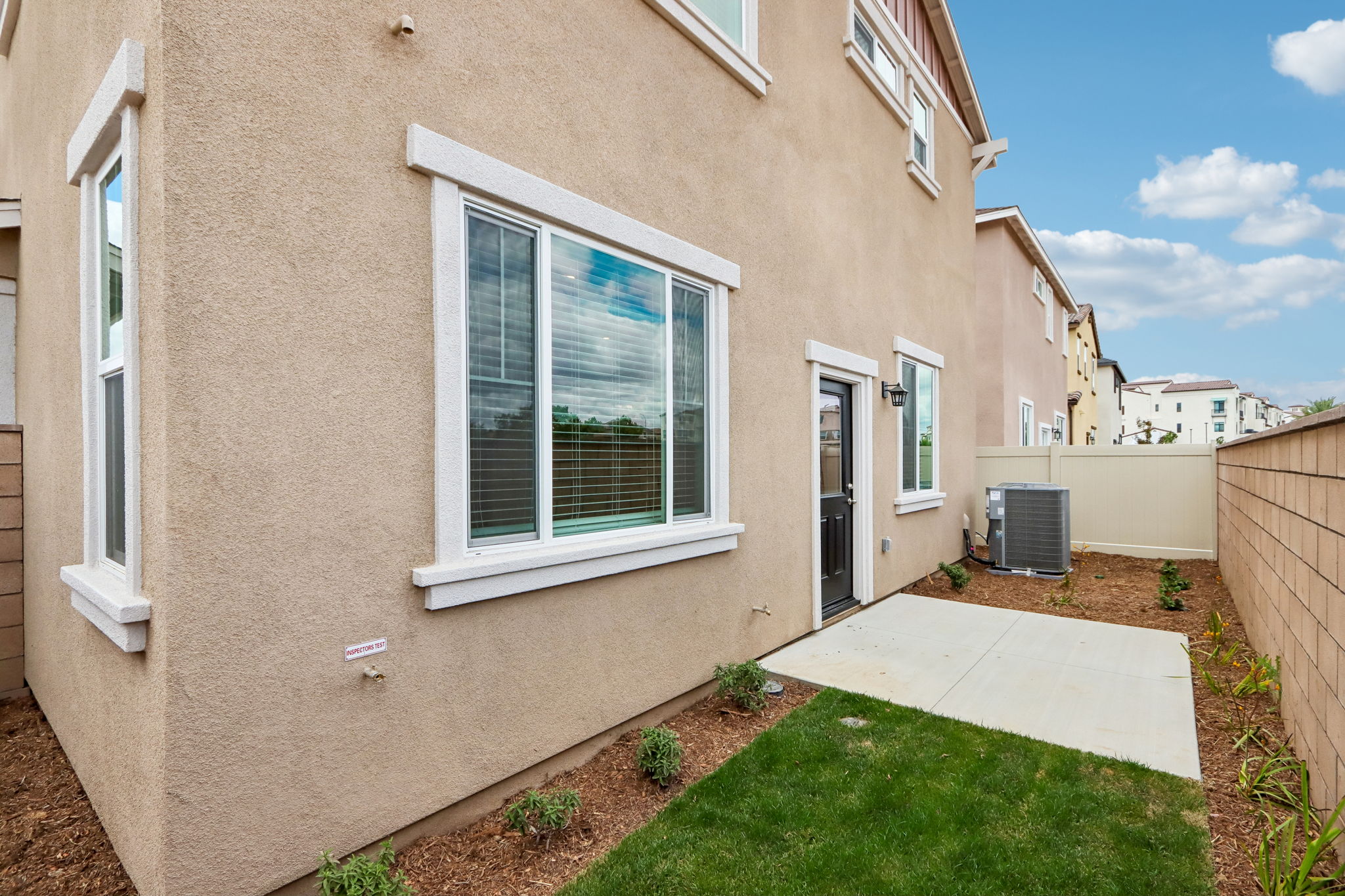Socal Division - Prado community -28228 Via Somantano Temecula CA 91591-034