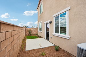 Socal Division - Prado community -28228 Via Somantano Temecula CA 91591-033