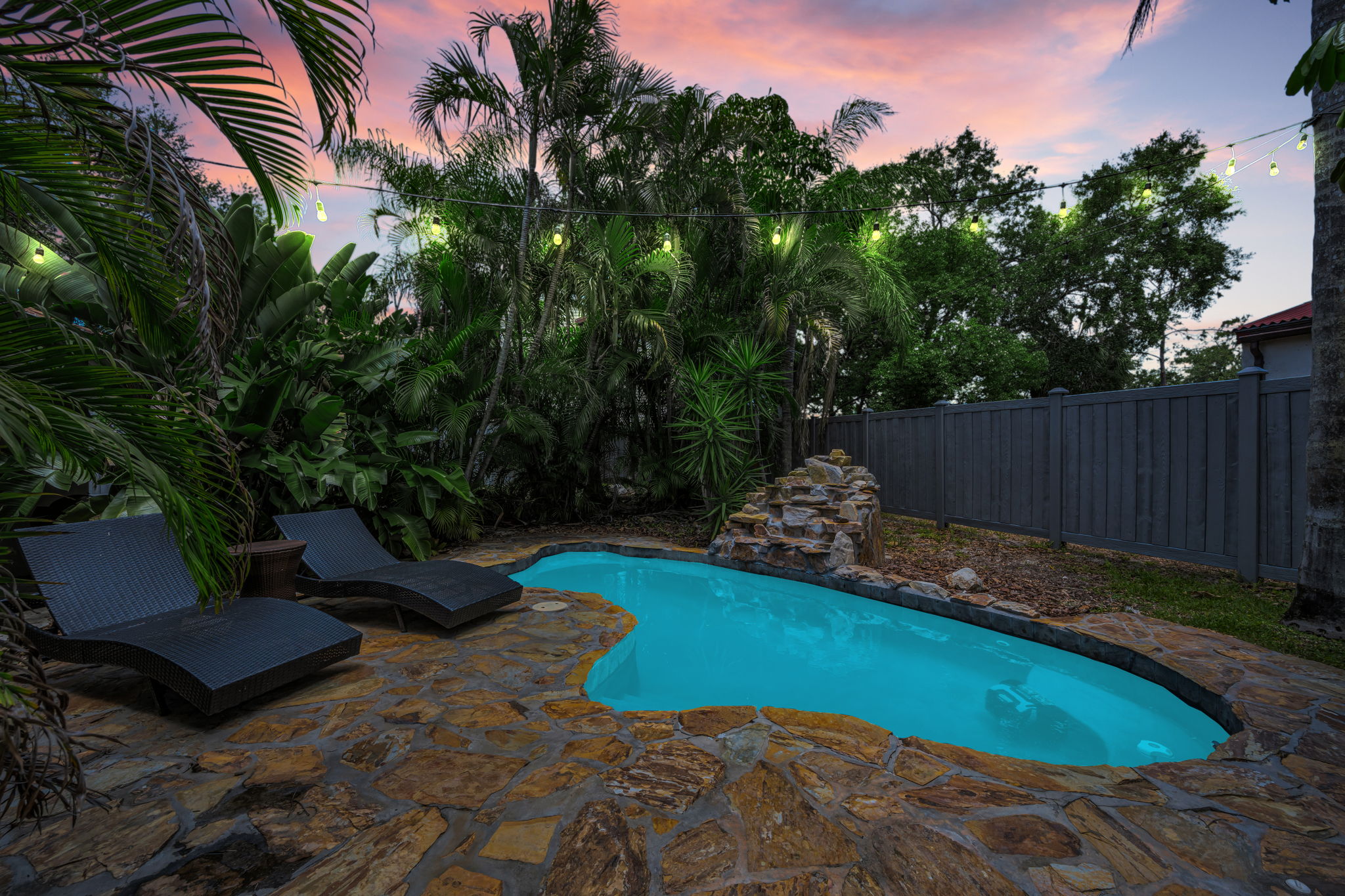Pool 1