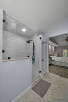 Primary Bathroom 1c