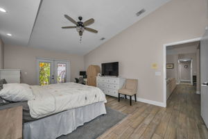 Primary Bedroom 1d