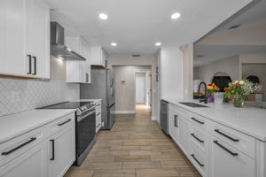 Kitchen 7