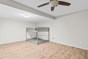 Bedroom/Office
