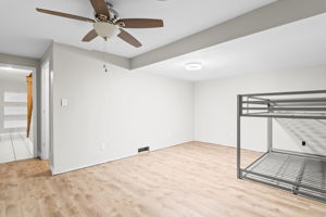 Bedroom/Office