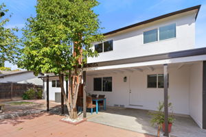043_F8_2824 Seville Cir