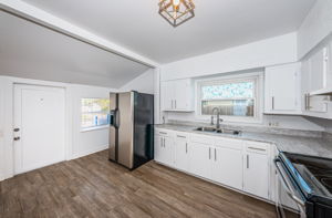 Kitchen 4-2