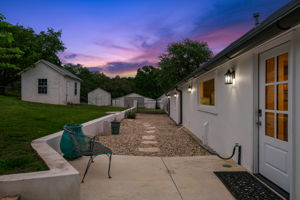 Photo 40