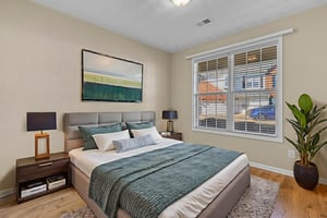 7X2A4865 virtually staged.jpeg