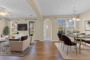 7X2A4765 virtually staged.jpeg