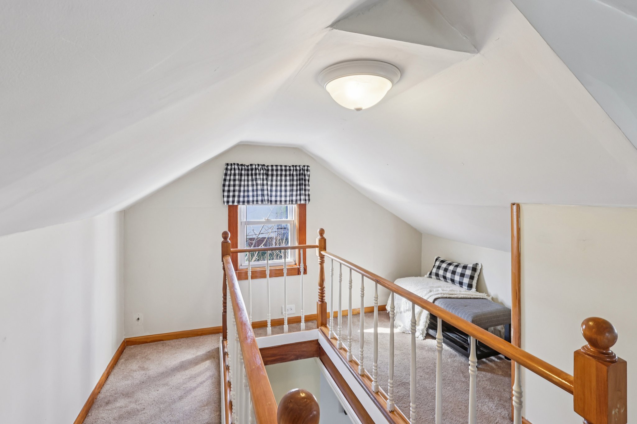 Orchard Dr-S0904-026.jpg