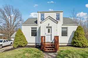 Orchard Dr-S0904-001.jpg