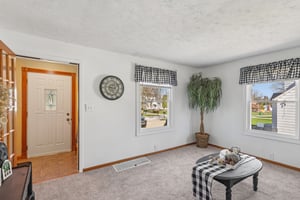 Orchard Dr-S0904-007.jpg