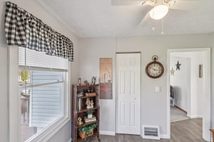 Orchard Dr-S0904-013.jpg