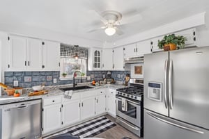 Orchard Dr-S0904-017.jpg