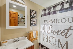 Orchard Dr-S0904-019.jpg