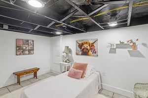 Orchard Dr-S0904-036.jpg