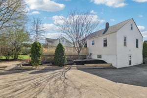 Orchard Dr-S0904-046.jpg