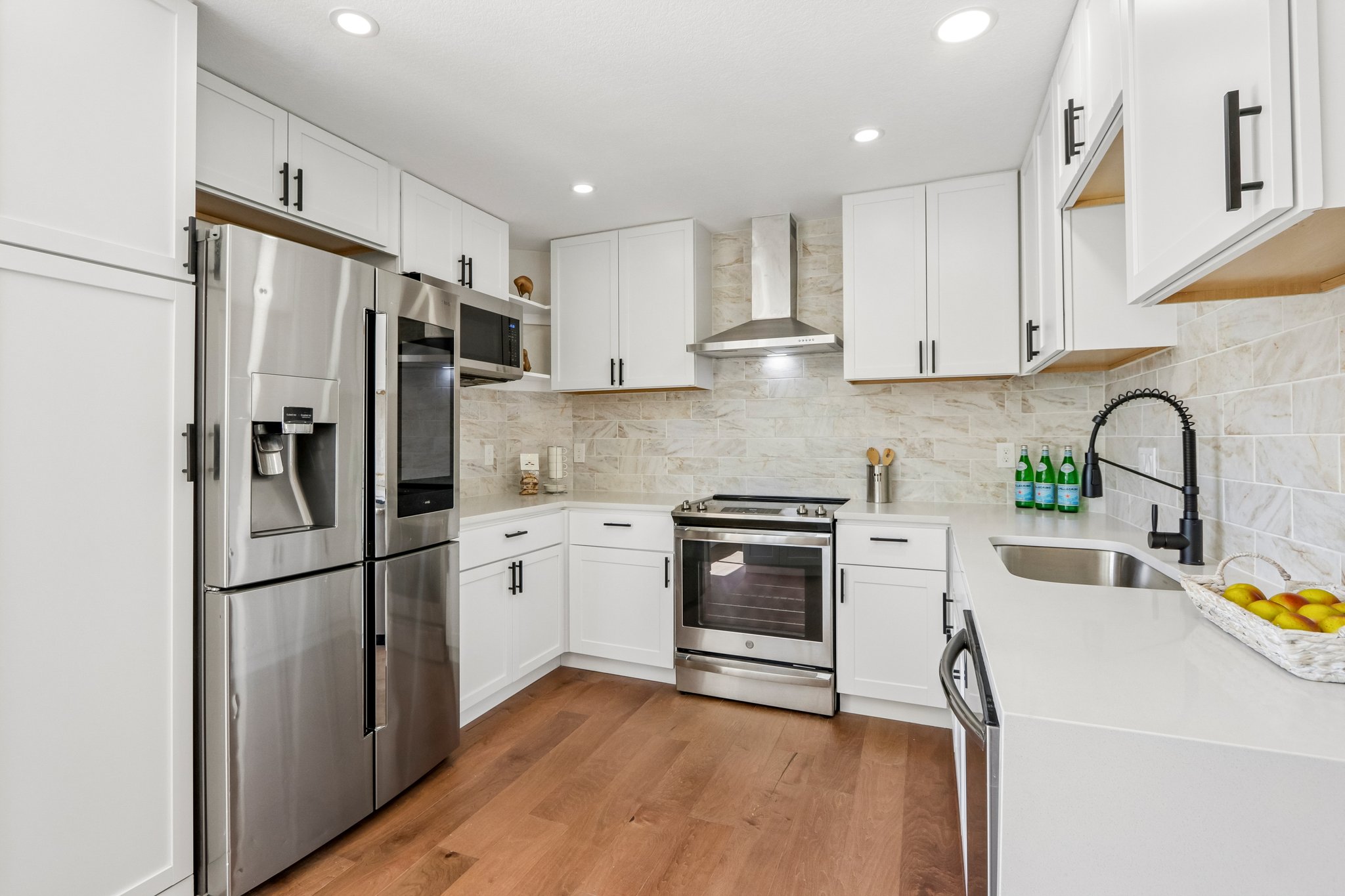 Dharma Ave-S2904-012.jpg