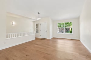 Dharma Ave-S2904-007.jpg