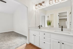 Dharma Ave-S2904-026.jpg