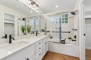Dharma Ave-S0105-1-001.jpg